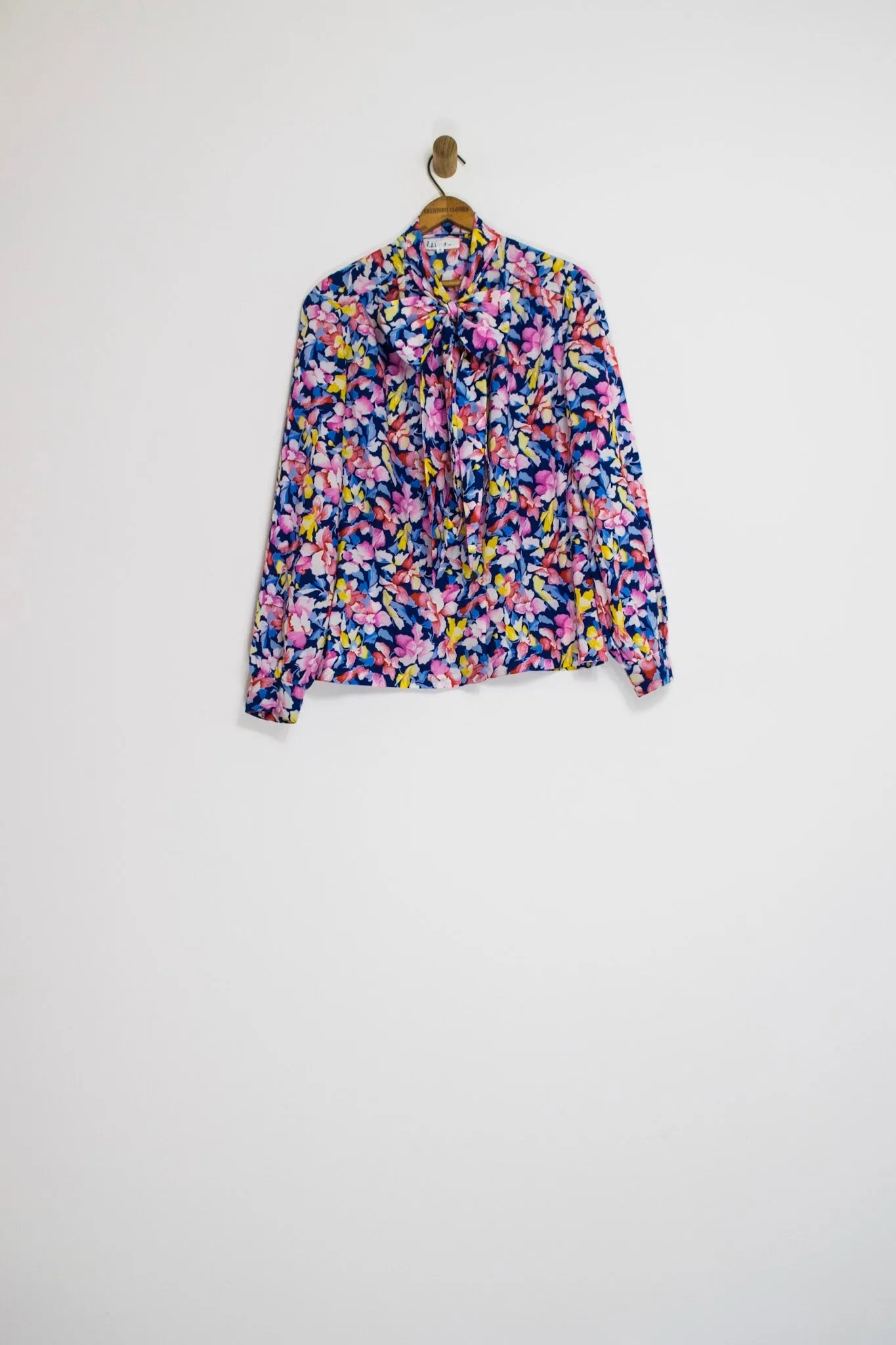 70’s FLORAL PUSSY BOW BLOUSE / MEDIUM