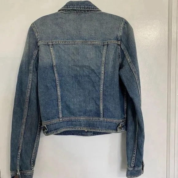AMERICAN eagle denim jacket size M