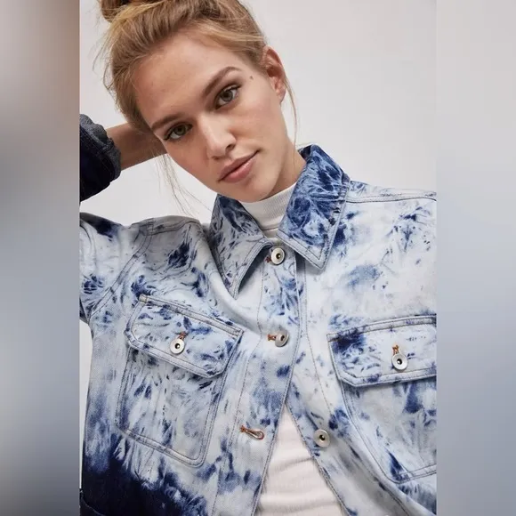 Anthropologie Avec Les Filles Shiloh oversized tie dye denim shirt jacket Small