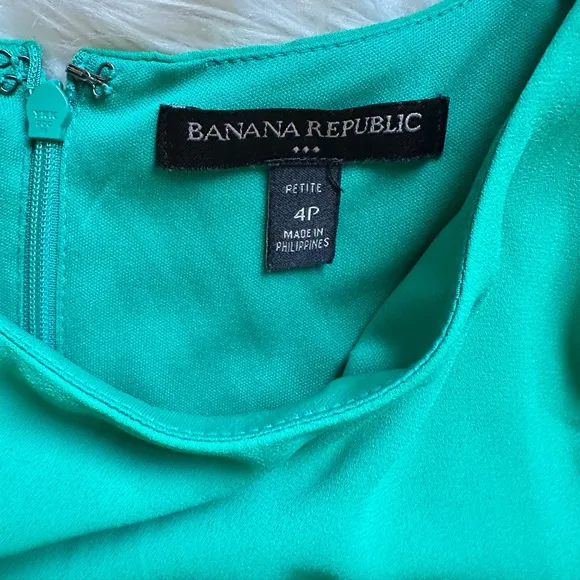 Banana Republic cold shoulder dress