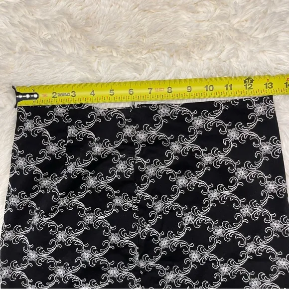 Cache Black &amp; White Embroidered A-Line Skirt