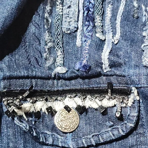 Chico's Embellished Distressed Frayed Denim Jacket Size Small