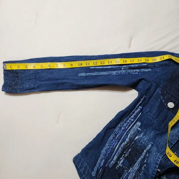 Chico's Embellished Distressed Frayed Denim Jacket Size Small
