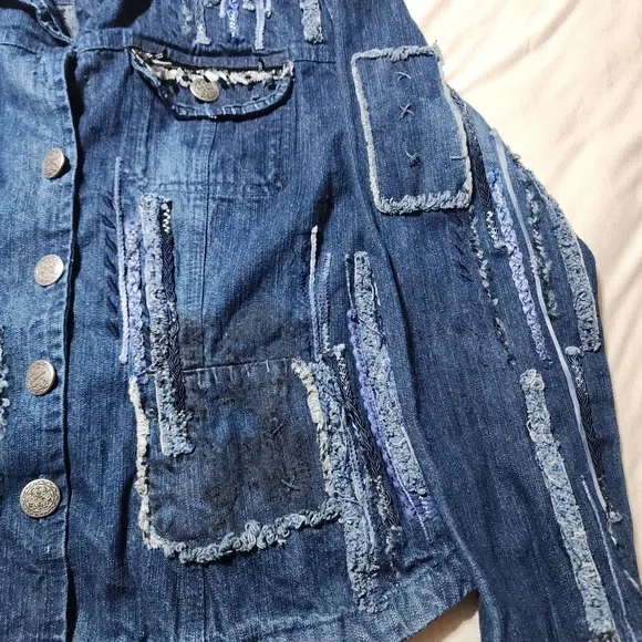 Chico's Embellished Distressed Frayed Denim Jacket Size Small