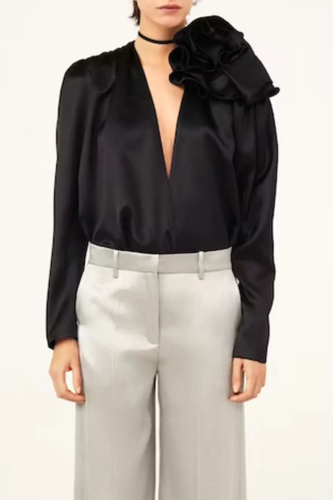 Classic Shirred Flower Blouse | Black