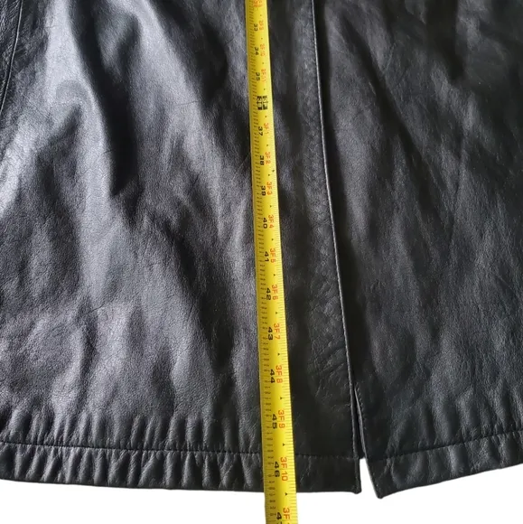 Donna Pelle Leather Black Trench Coat. Size Medium.