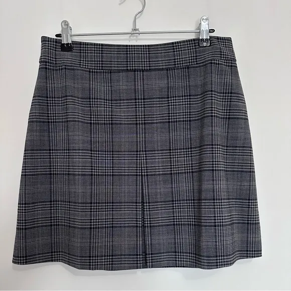 EUC J.Crew Pleated mini skirt in Italian plaid wool