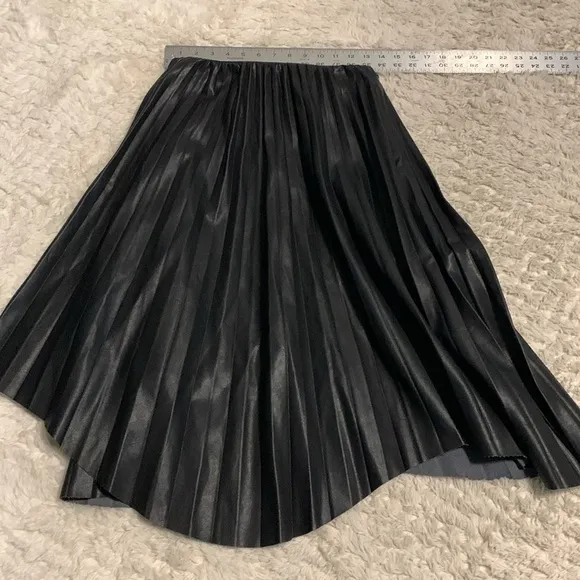 Gracia Pleather Pleated Skirt