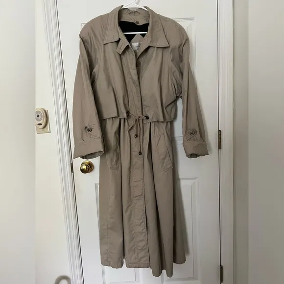 Jacqueline Ferrar Women’s Wrap Coat / Trench Coat - Size 8