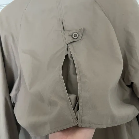 Jacqueline Ferrar Women’s Wrap Coat / Trench Coat - Size 8