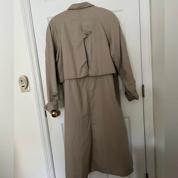 Jacqueline Ferrar Women’s Wrap Coat / Trench Coat - Size 8