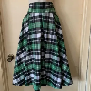 Laura Byrnes green white and black plaid taffeta party skirt size XS