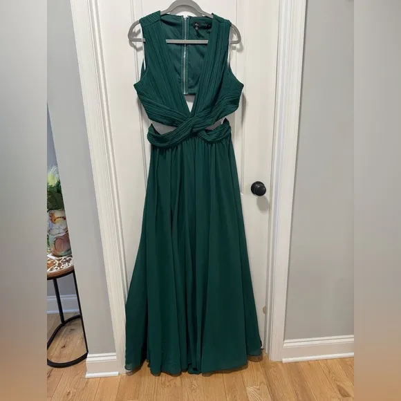 Lulus Vivid Imagination NWOT size XXL Emerald Green Cutout Maxi Dress