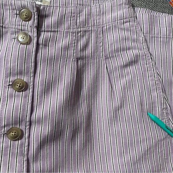 MADEWELL Pleated Midi Skirt. Size 4. Button-front, lilac stripe light academia