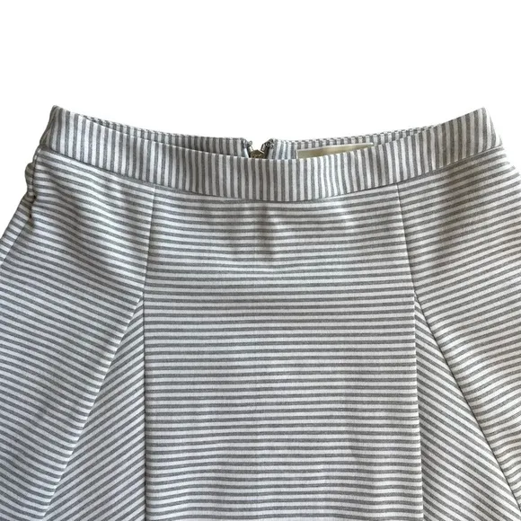 Michael Michael Kors Women’s size 2 Gray Striped A-Line Flare Mini Skirt