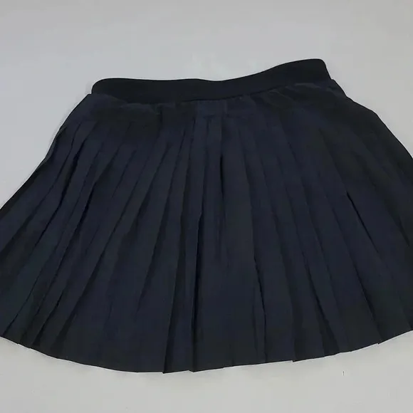New Spanx get moving skort pleated black skirt