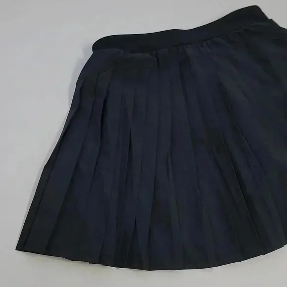 New Spanx get moving skort pleated black skirt