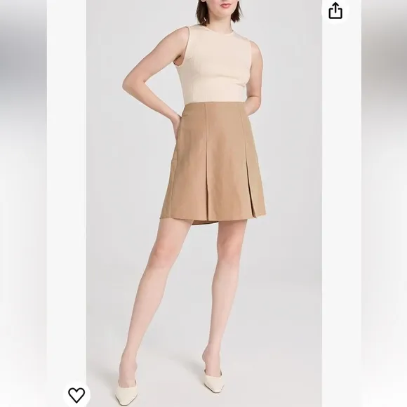 NWOT Vince Pleated A-Line Skirt in Sandshell Size 16