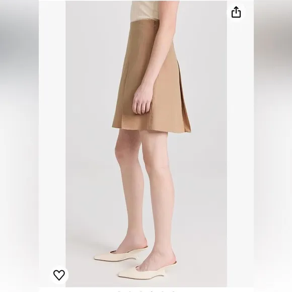 NWOT Vince Pleated A-Line Skirt in Sandshell Size 16