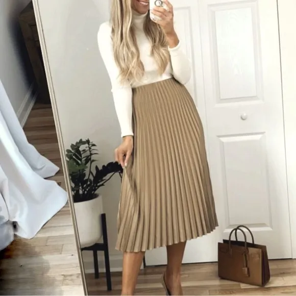 NWT J. Crew Gwyneth pleated midi slip skirt in Camel BN757