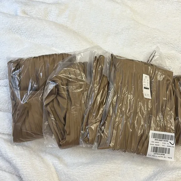 NWT J. Crew Gwyneth pleated midi slip skirt in Camel BN757