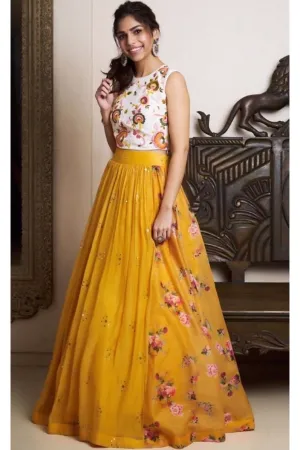 Off White & Yellow Croptop – Skirt