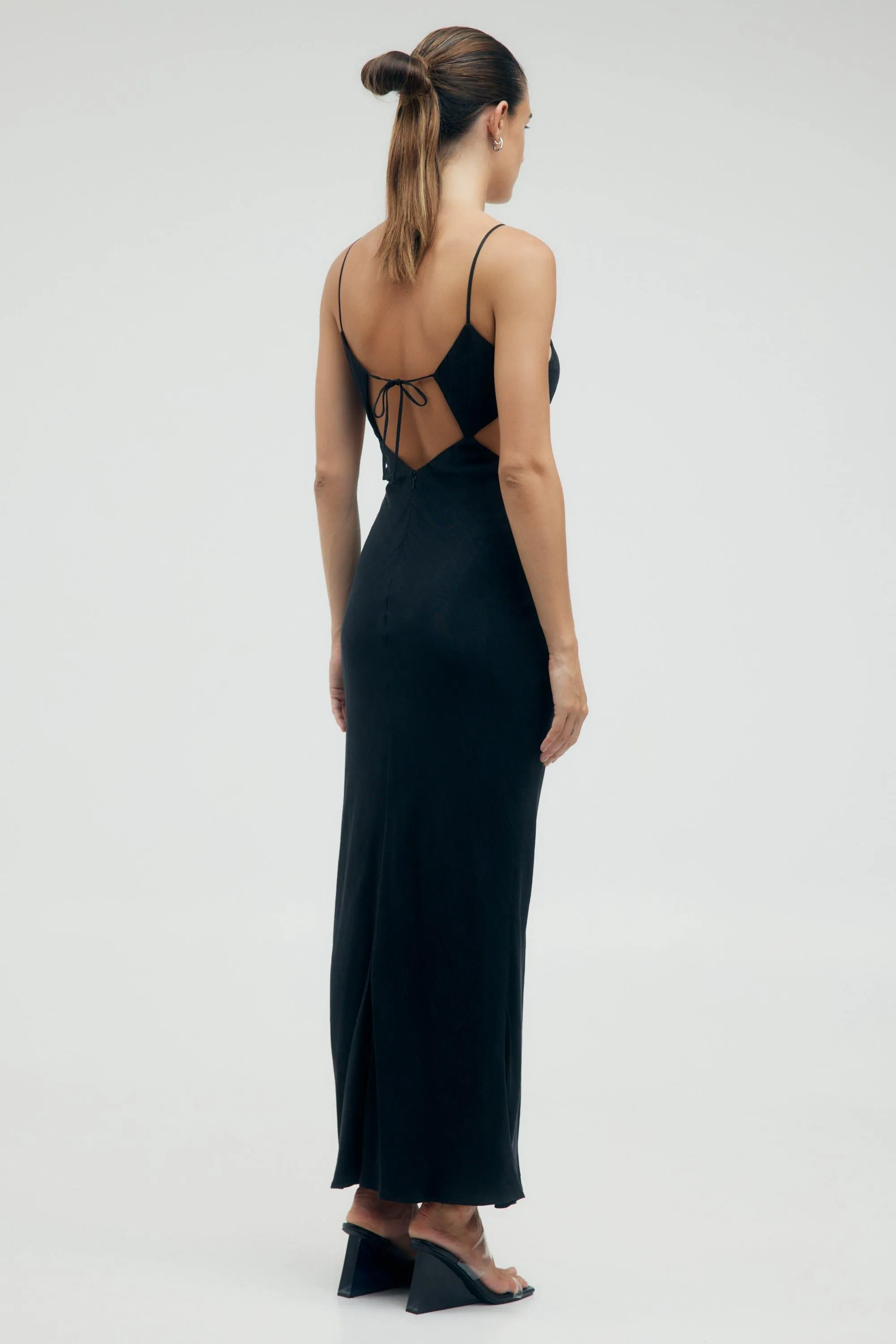 PRESSED PETALS DIAMOND CUT SLIP | BLACK