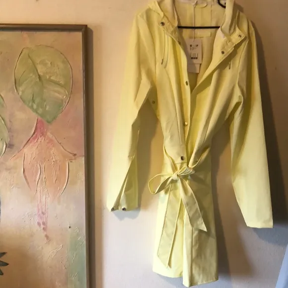 Rains Curve -hooded Trench Rain-coat with belt size XL New!