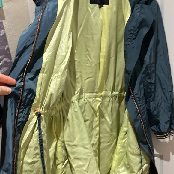 Raoul trench coat/rain jacket