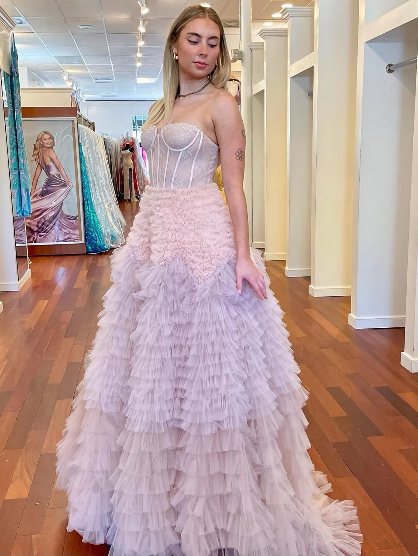 Roycebridal Kaia |A Line Sweetheart Tiered Ruffled Tulle Long Prom Dress