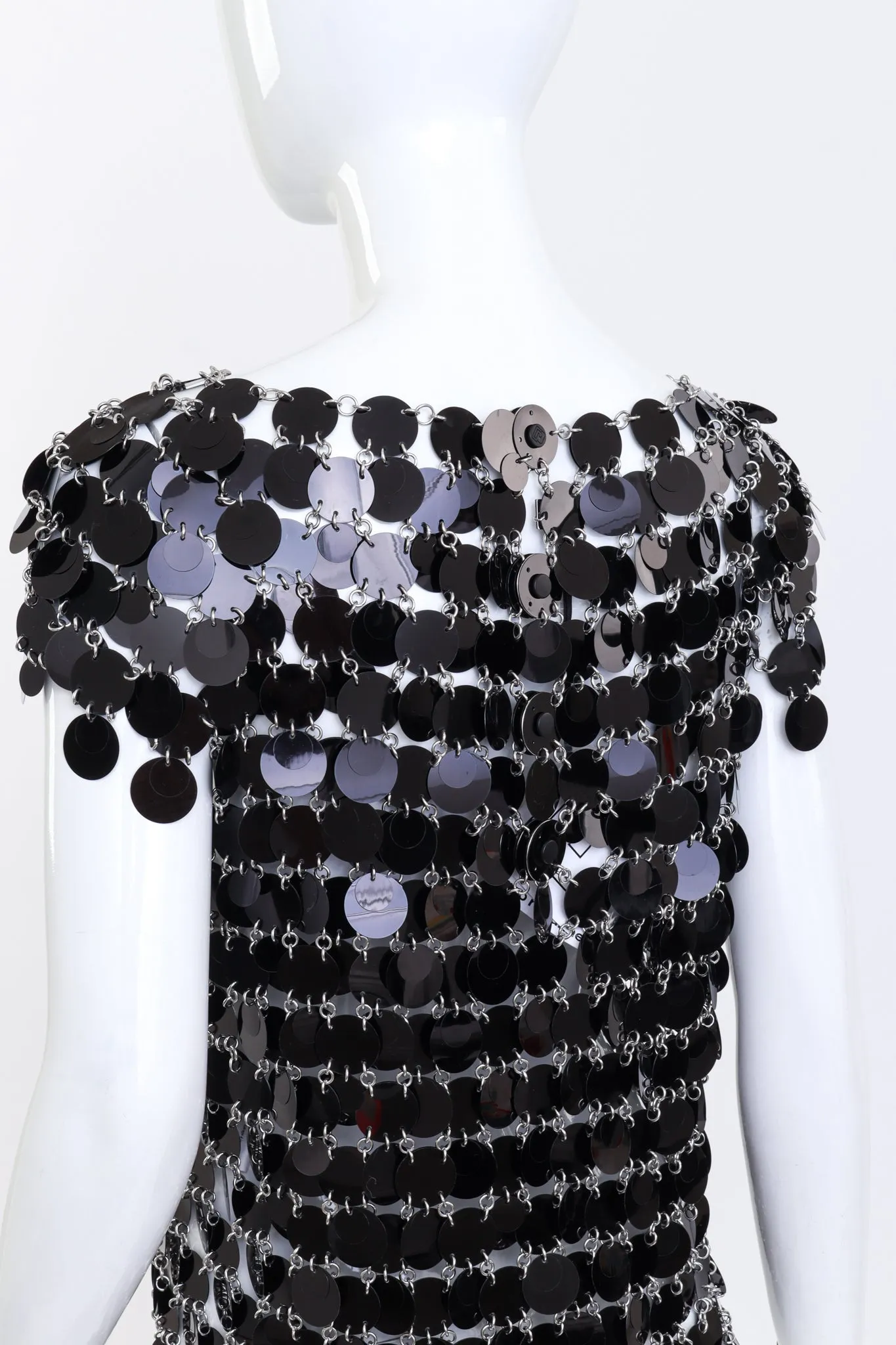 Short Sleeve Disk Link Top