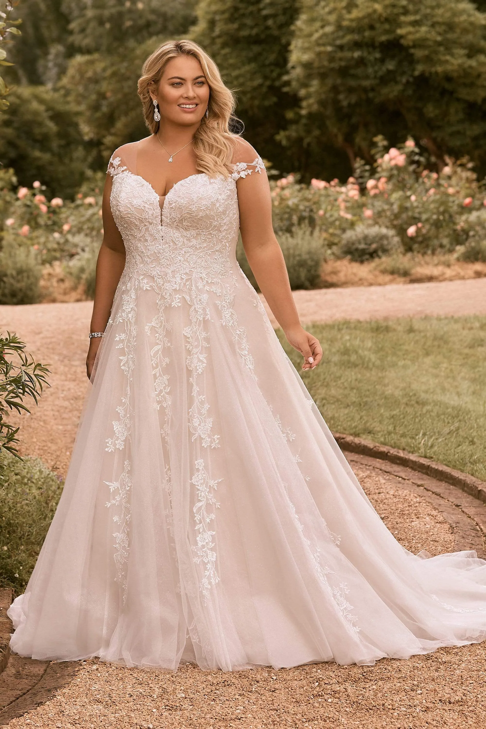 Sophia Tolli: Y22185 - Kensley