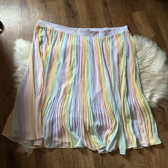 TORRID Midi Chiffon Pleated skirt In Multi Stripe