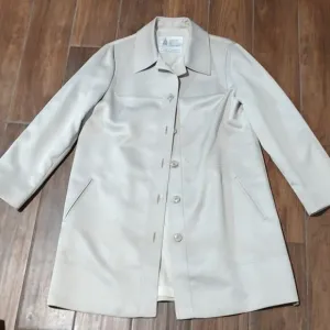 Vintage London Fog 14 tan trench coat