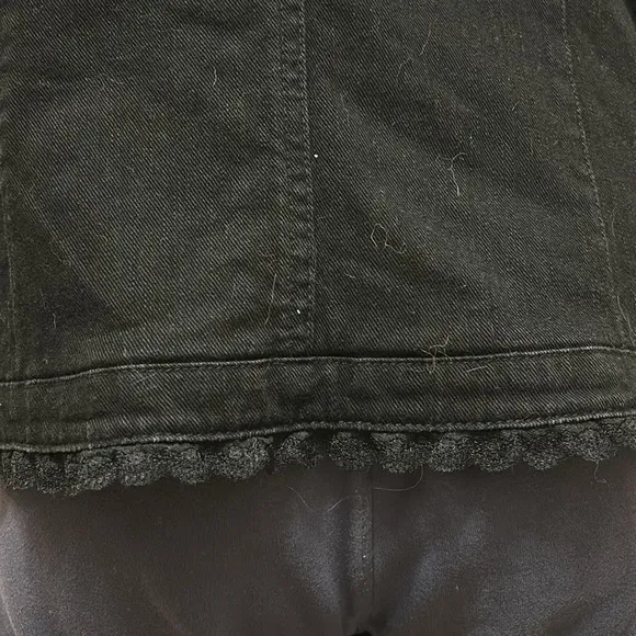 Women’s Chicos dressed up black denim jean jacket